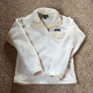 Patagonia white sweatshirt